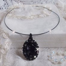 Mirano-Anhänger-Halskette mit Swarovski-Kristallen und schwarzen Rocailles